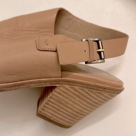 Eileen Fisher Women’s Leather Open Toe Boho Pump Sandal | Size 8